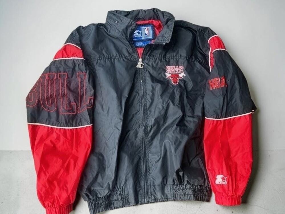 Vintage 1992 Era Starter Chicago Bulls NBA Jacket L Jordan